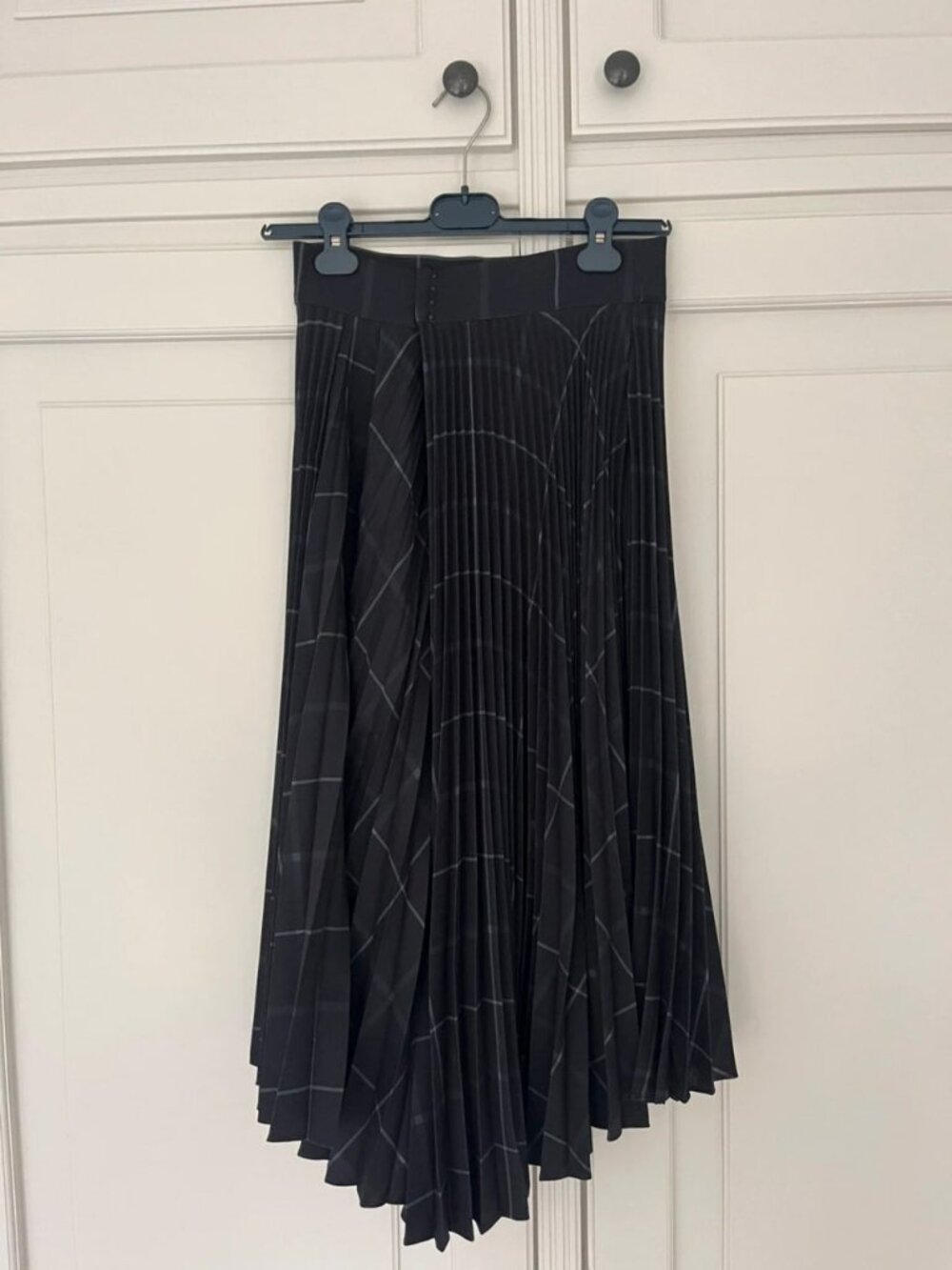 Vince Pleated Midi Skirt XS